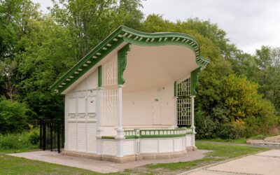 Buttress completes work on Todmorden’s Grade II listed bandstand and a contemporary new community pavilion.